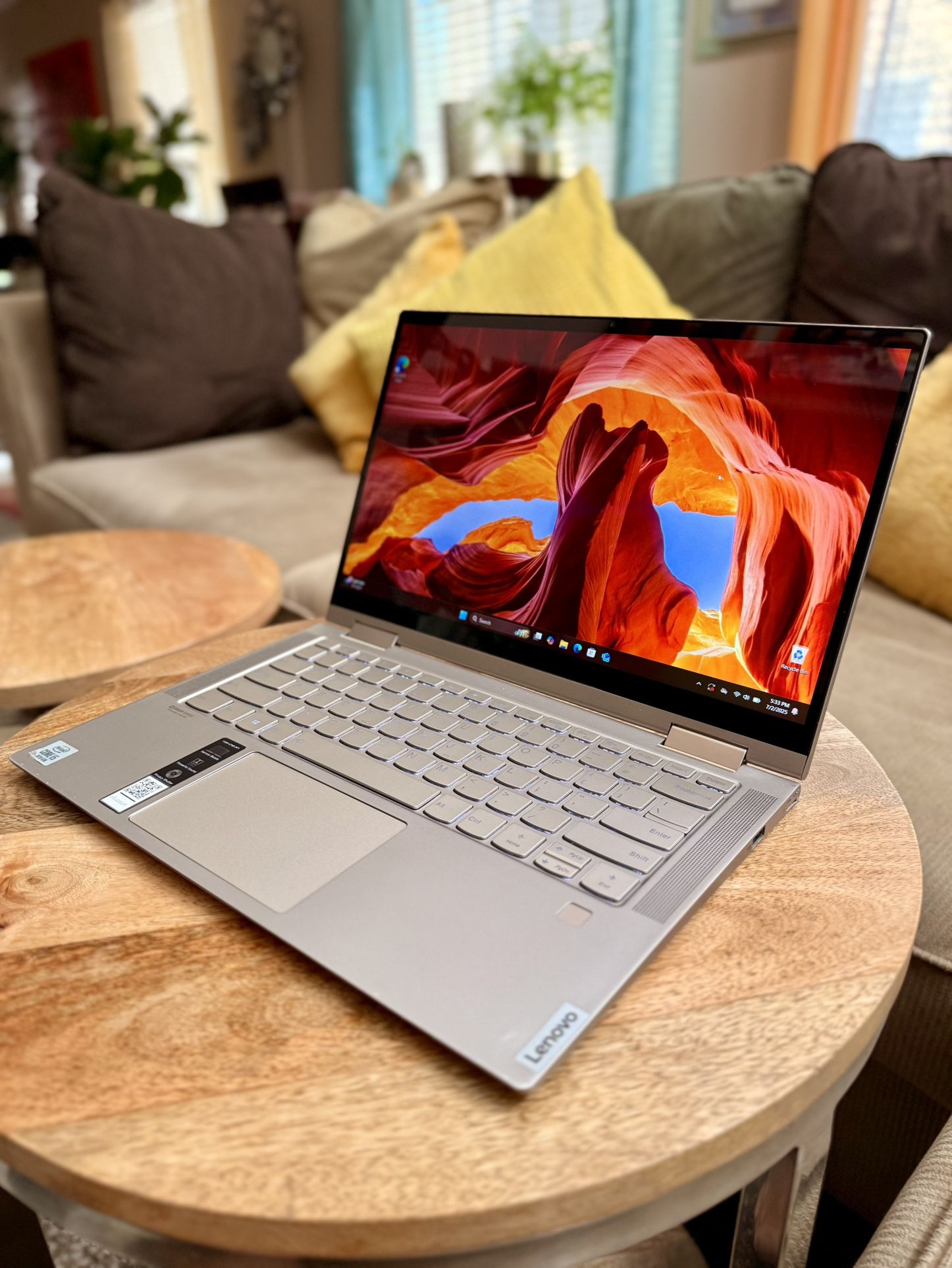 Laptop Lenovo Yoga C740 14” FHD Touchscreen x360 - i5-10th - 8GB - 256GB