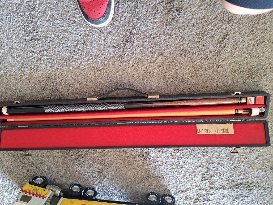 pool stick / w case
