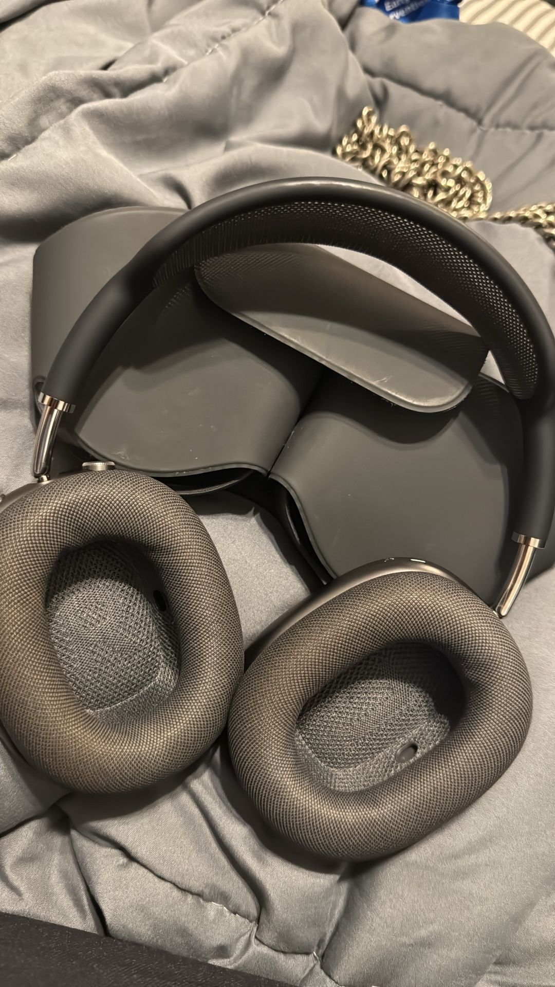 airpod max midnight