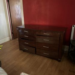 Dresser-6 Drawer