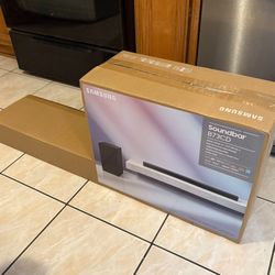 Samsung HW-B73CD 5.1ch Soundbar Home Theater System | Dolby Audio & DTS Virtual:X | Wireless Subwoofer  | Adaptive Sound