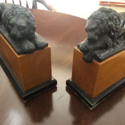 Beautiful Bookends with lion out of metal 