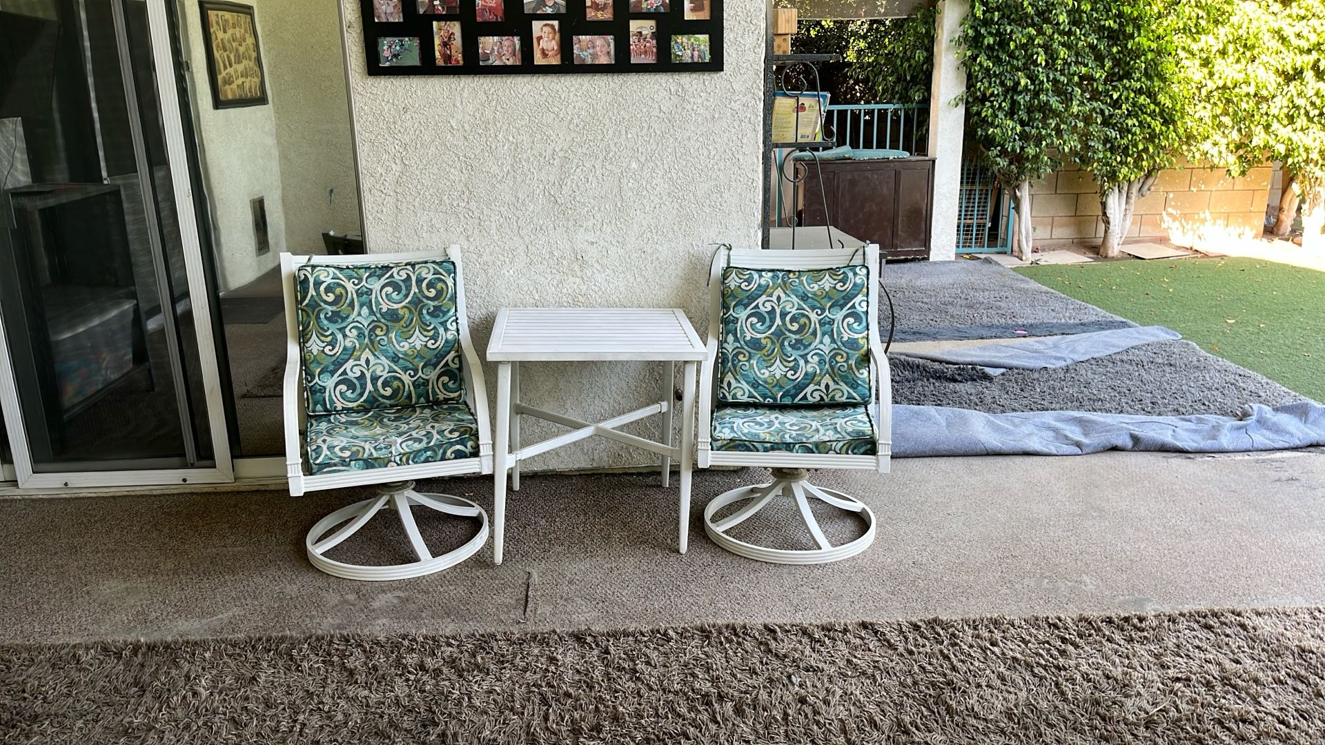 Rock & Swivel Chair & Table