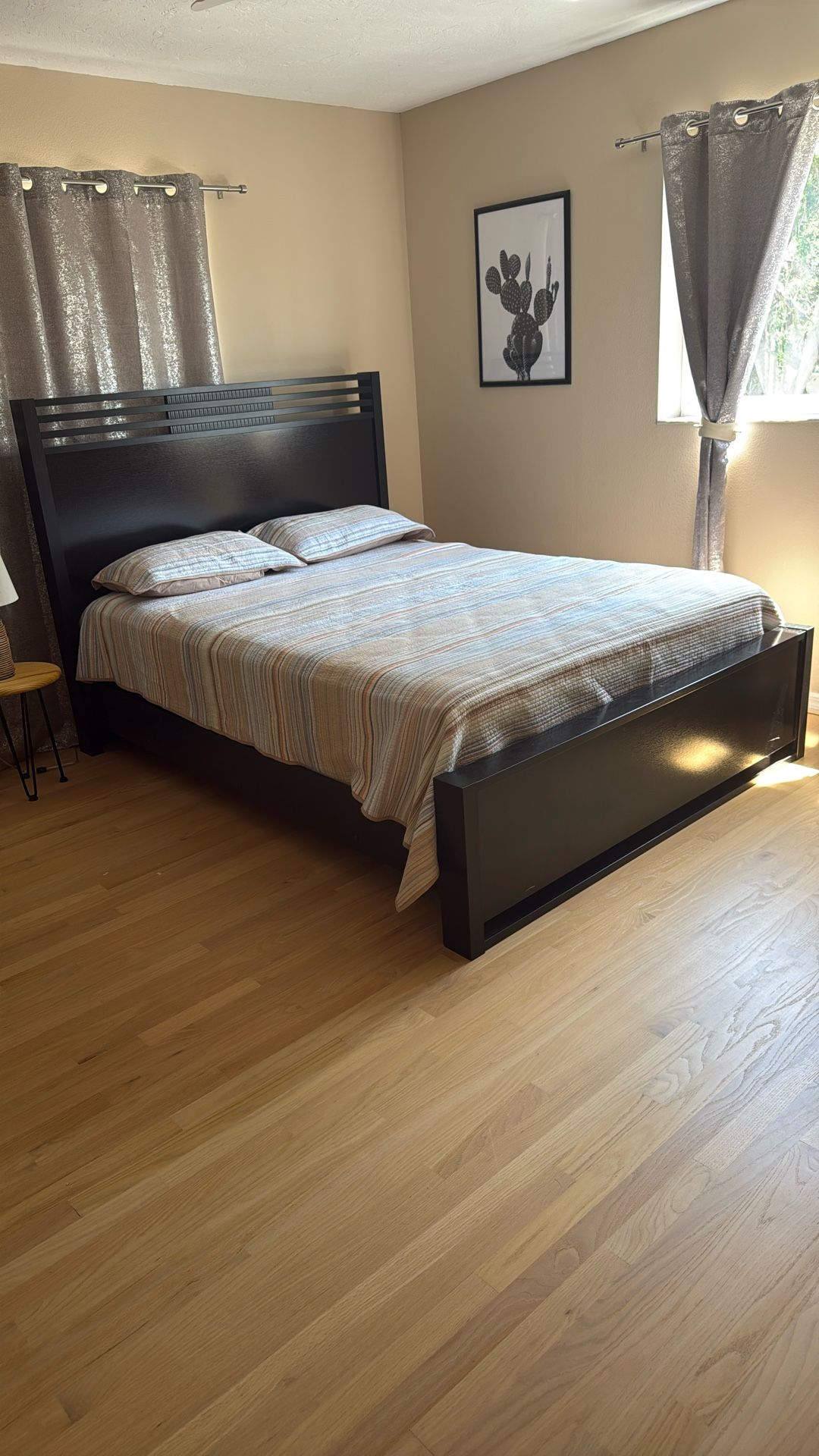 Queen Bed With Mattress 