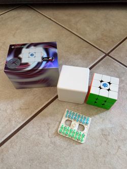 Rubiks cube Gan 15 New Black