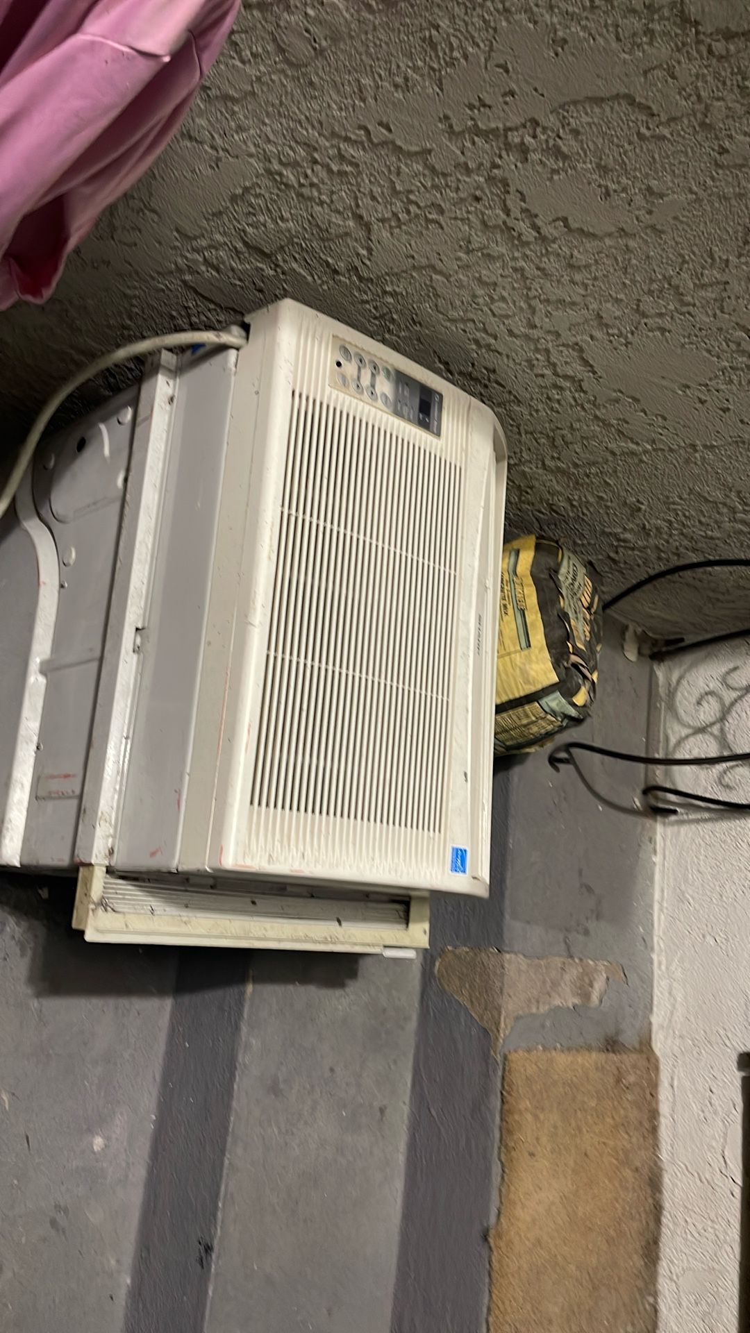 Window AC