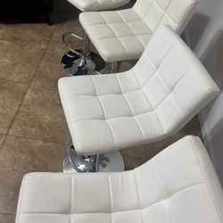 4 Bar stools