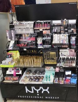 Nyx make Up Didplay
