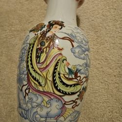 Chinese Decorative Vase