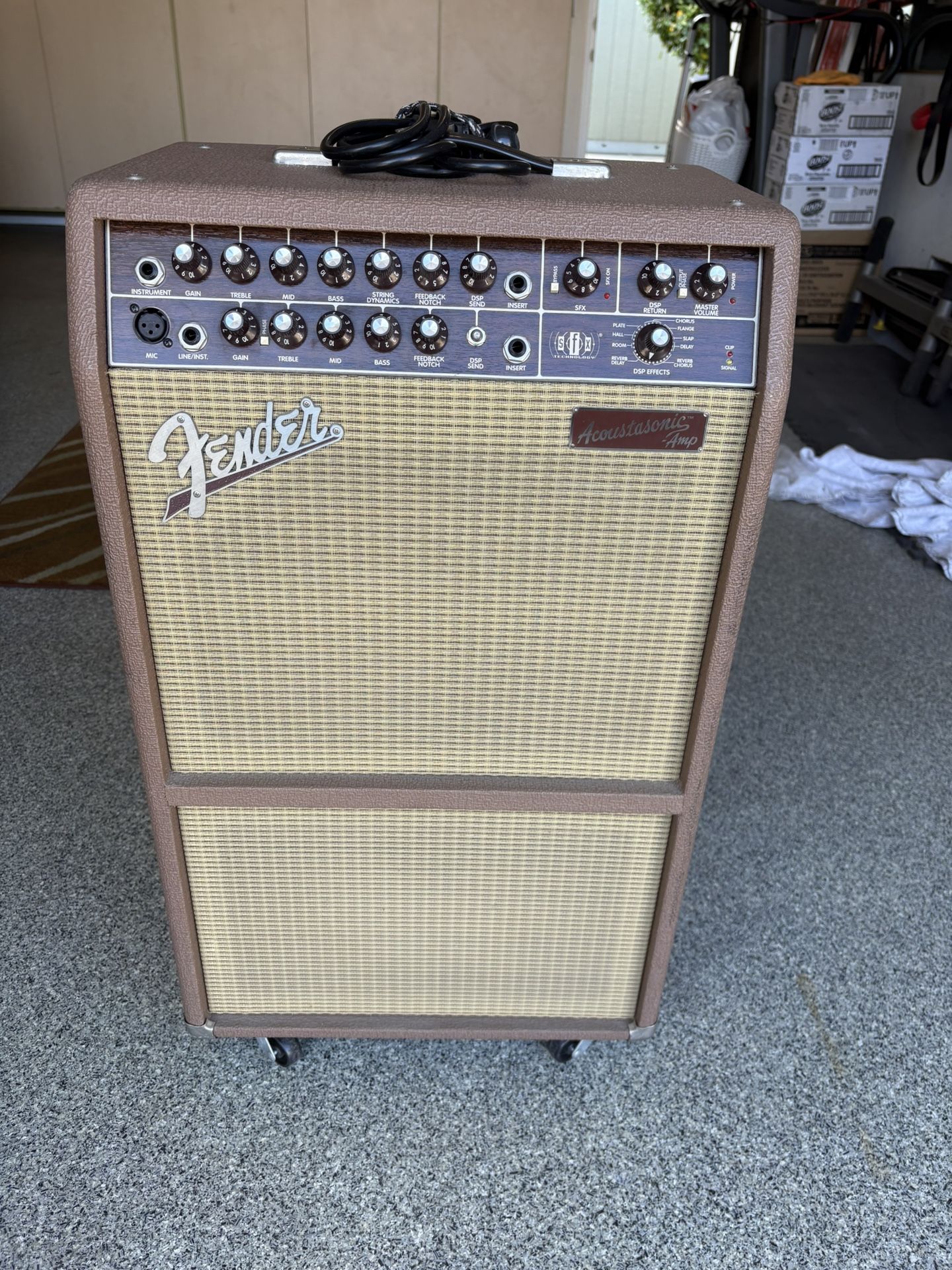 Fender Acoustasonic SFX 2 channel Amp Model PR370