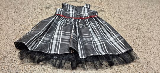 Genuine Kids OshKosh Plaid Holiday Party Dress 2T Black Gray Red Tulle Trim