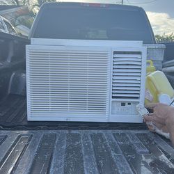 LG 220 Window big one