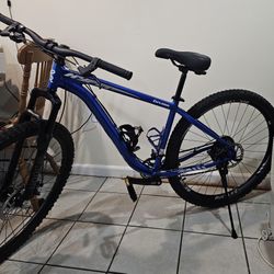 29’ Explorer Men’s Hard Tail Mountain Bike Blue