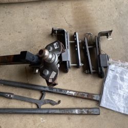 Husky Weight Distributing Hitch