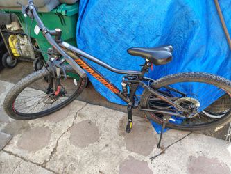 29" Mongoose mountain bike