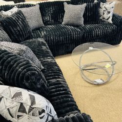 Cozy Stunning Stylish Sectional! 