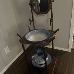 Antique Wash basin With Basin And pitcher