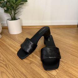 Like New | 8.5 Marc Fisher Cinasa Black Low Heel Braided Slip-On Sandal (Pacific Beach)