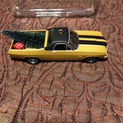 Christmas ornament 70 El Camino