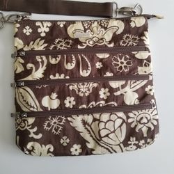 Baggallini Brown and Beige Paisley Floral Print Crossbody Travel or Daily BagBaggallini Brown and Beige Paisley Floral Print Crossbody Travel or Daily