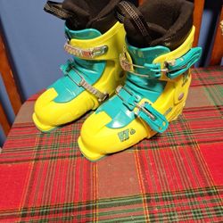 Addjustable 3 Sizes  From 18.5 To 20.5