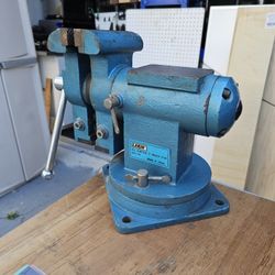 5in Bench Vise With 6in Soft Jaws, Good Condition