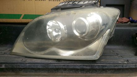 03-04 Pacifica HID Headlights