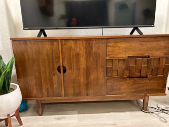 Mid Century Modern sideboard buffet