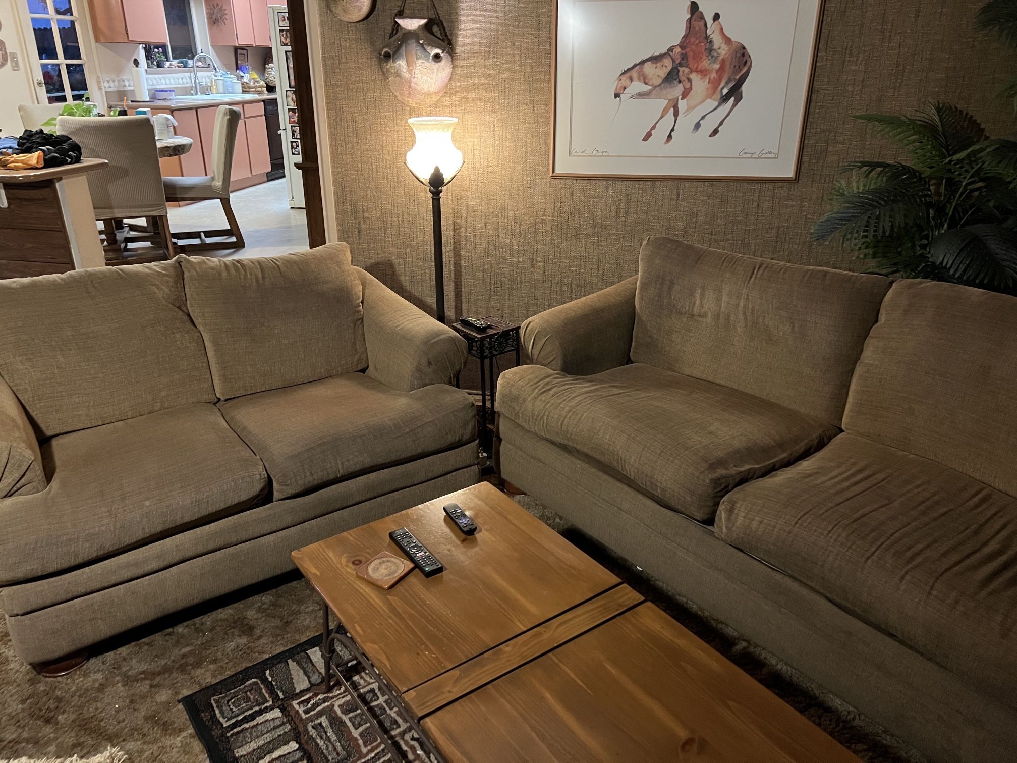 FREE! 5 Piece La-Z-Boy Livingroom Set