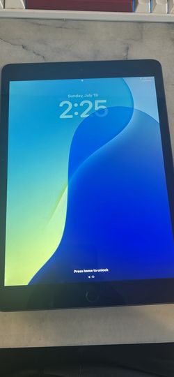 iPad 8th Generation 128 GB