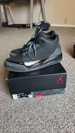 Jordan 3 Black Cat size 9.5