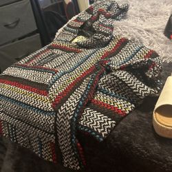 Suera Poncho Calientito A $8