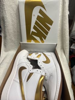Air Jordan 1 High White Gold Sneakers
