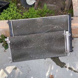 Parts Honda Civic Radiator and A/C Condensador 