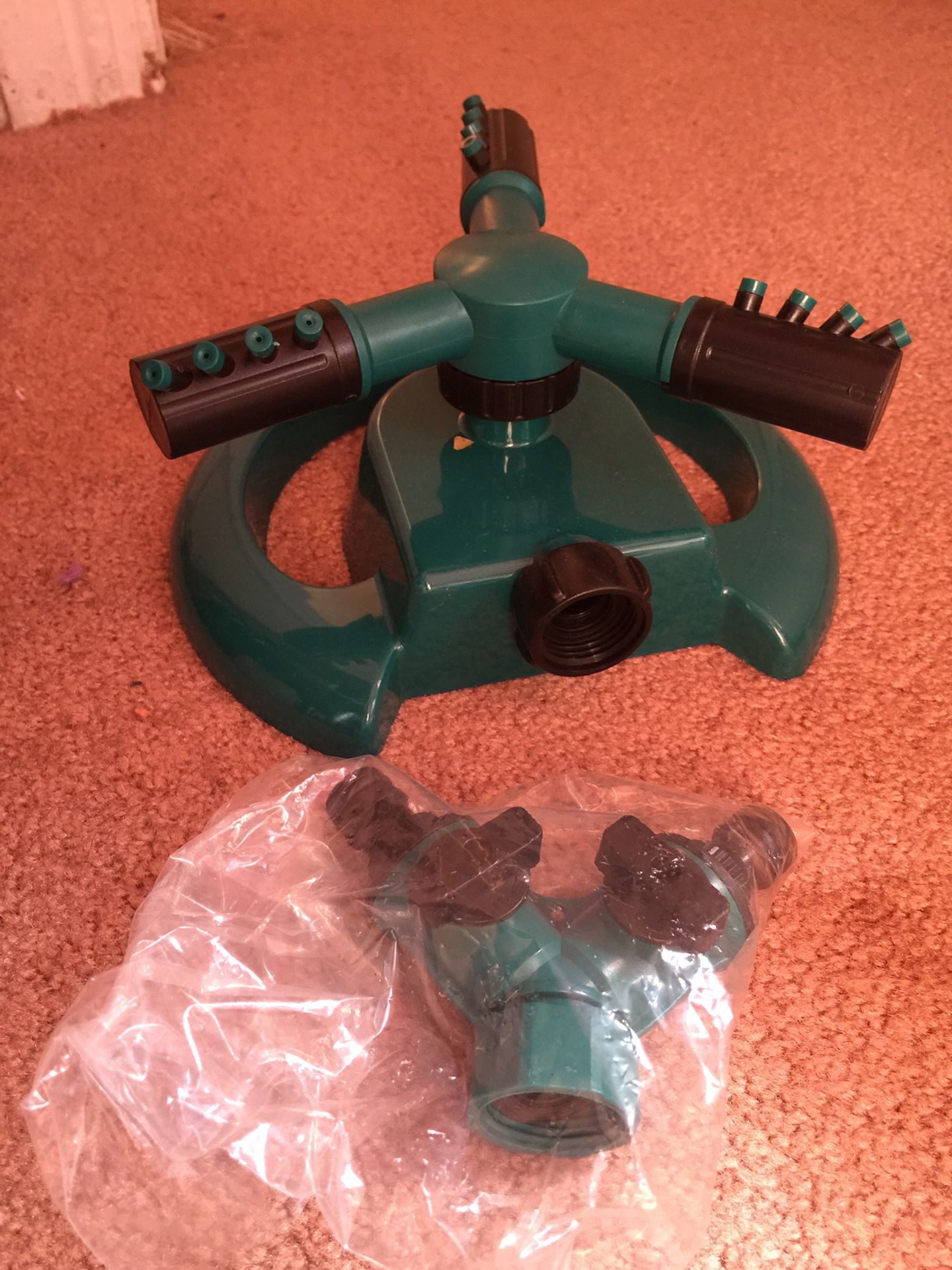 Circular water sprinkler(brand new in box)