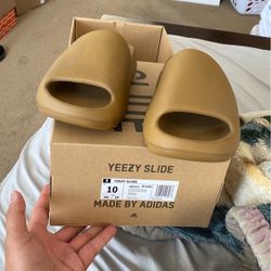 Yeezy Slide Ochre Size 10 New