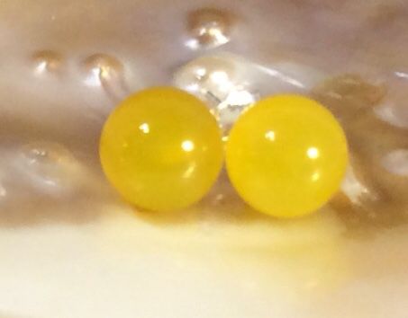 Natural 10mm Yellow Jade Round Gemstone 925 Sterling Silver Stud Earrings SG-0015
