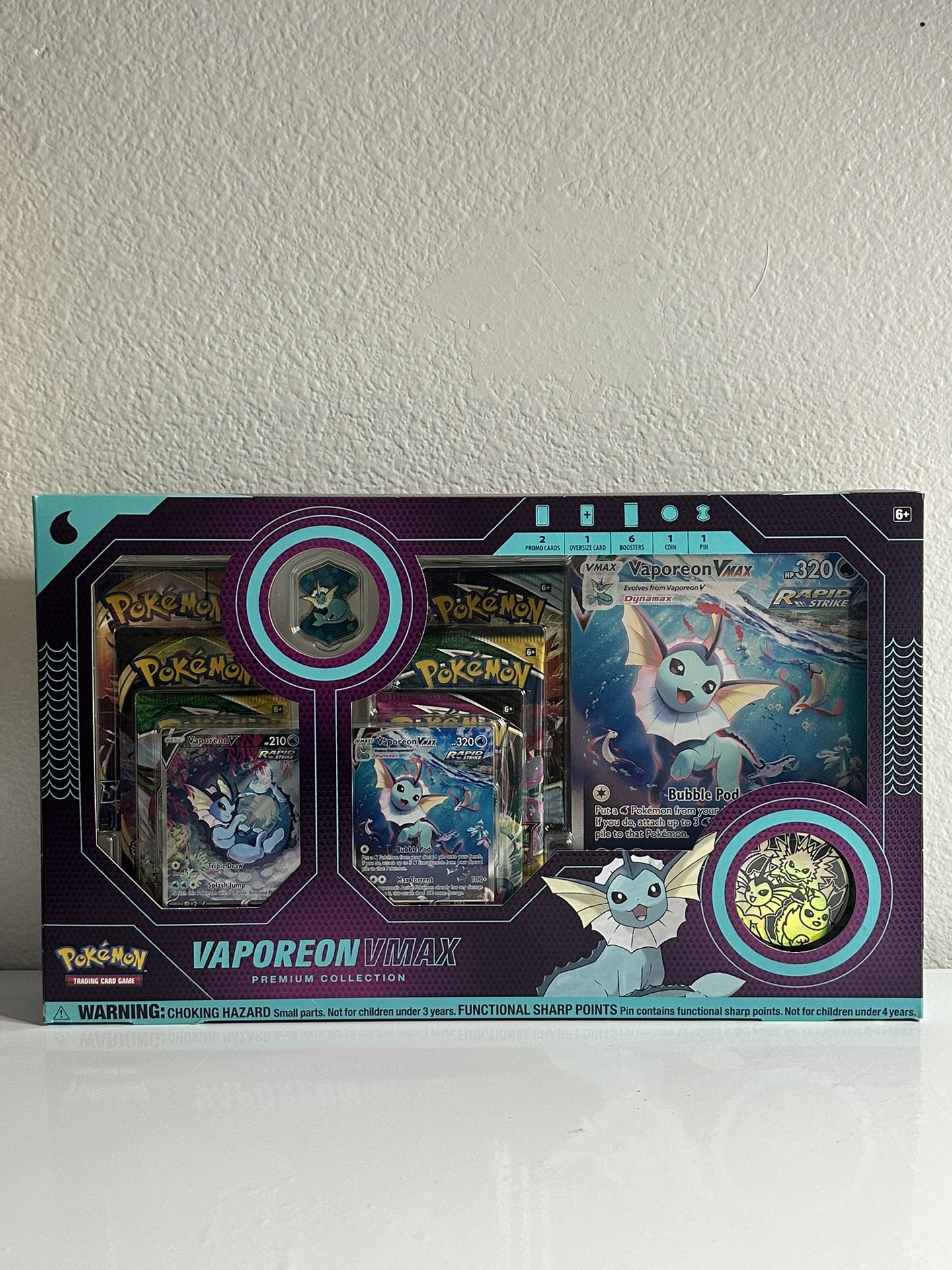 Vaporeon Vmax Collection Box
