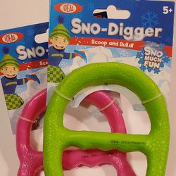 New Set of 2 Snow Diggers Build and Scoop Ideal Green Pink