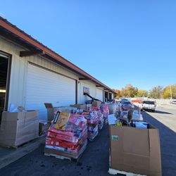 New L@wes Truckload Is Here Don't Miss is
Multi Pallet Discount Available! $100 and up