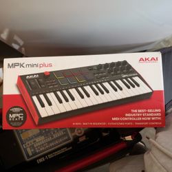 Akai Professional MPK Mini Plus MIDI Controller