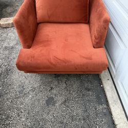 Club Chair 