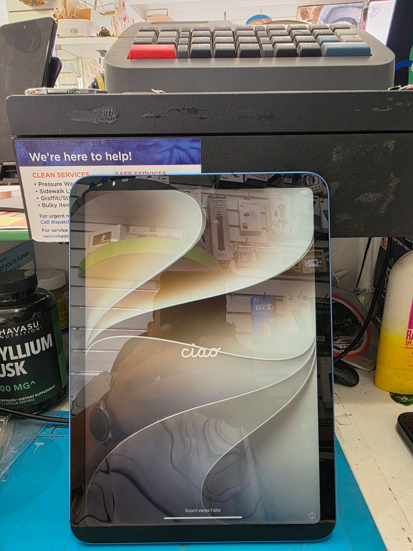Ipad A16 for Sale in Playa Del Rey, CA - OfferUp