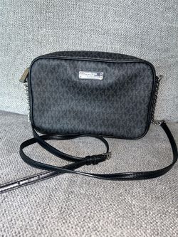 Michael Kors Jet Set East West Black Signature Coated Canvas Crossbody