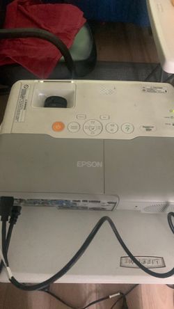 Epson powerLite 93+ projector hdmi built in speaker