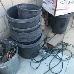 Planting pots