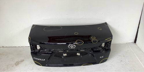 2020 2025 Toyota Corolla trunk (12O)