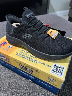 Womens Size 5.5 Skechers