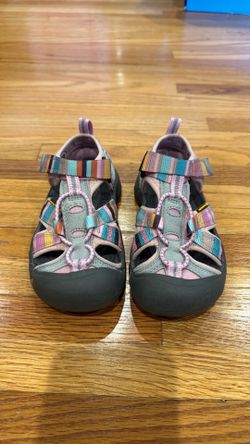 Keen Venice H2 - Child Size 11 - Like New