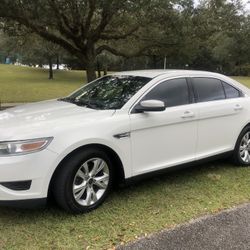 2012 Ford Taurus